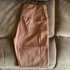 Brown leggings with pockets